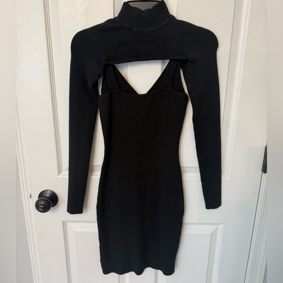 Abercrombie & Fitch Mini Sweater Dress + Mockneck Shrug Set - Picture 3 of 10